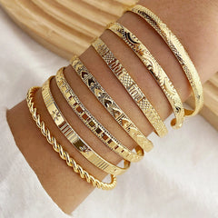 Gold Color Bracelets for Women Streetwear Goth Heart Prints