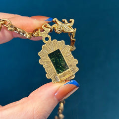 Vintage Square Green Resin Pendant Necklace Relief Palac Jewelry